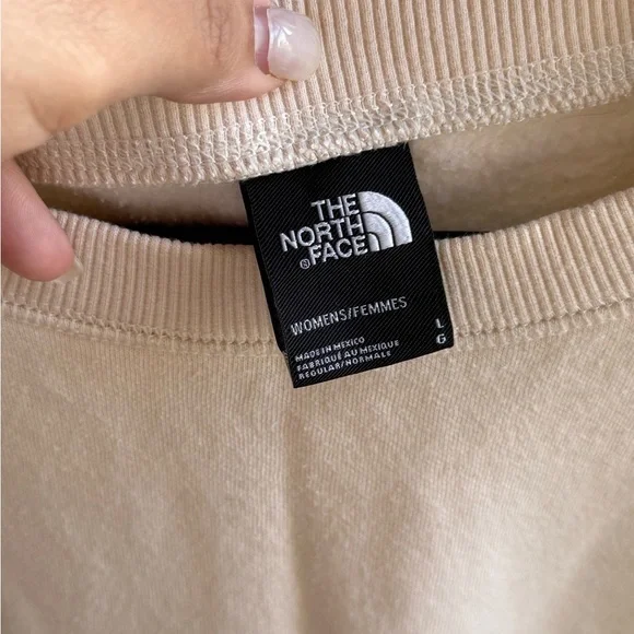 The North Face Women's Off-White Sweatshirt | Large - Picture 3 of 8